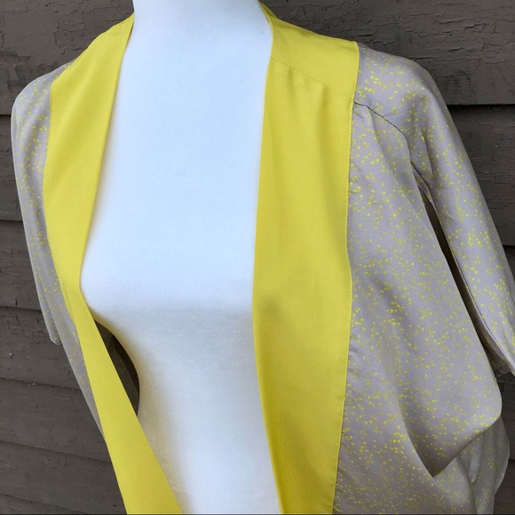 ☀️☀️☀️ 4/$20 I LOVE H81 silky kimono jacket! - Picture 2 of 6